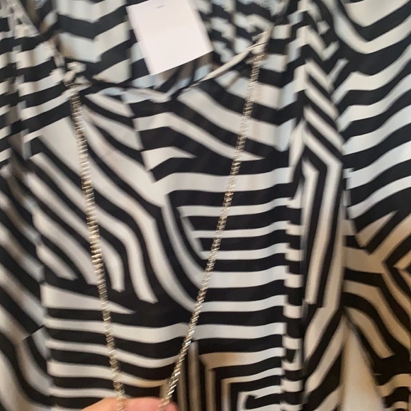 Sami & Jo NWT women’s long sleeve top - Picture 2 of 8